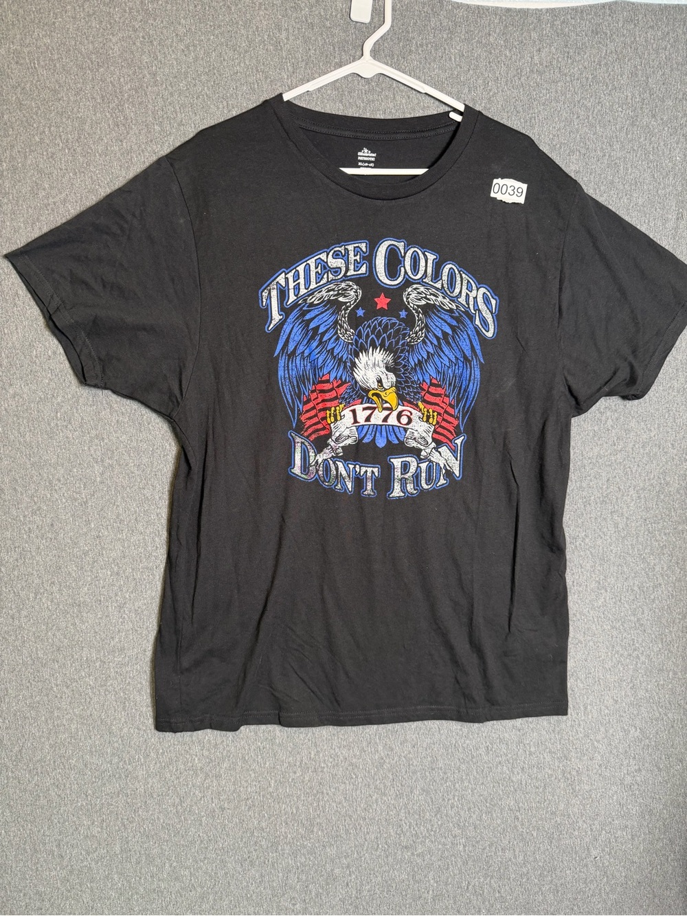 Black Graphic Tee - 'These Colors Don't Run' Eagle Print men’s XL